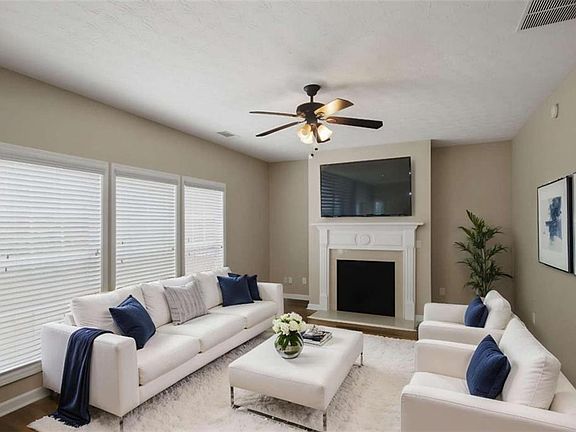 3rd image of 6799 Island Pointe Dr