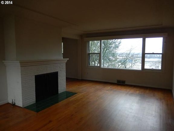 4th image of 2209 E 6th St