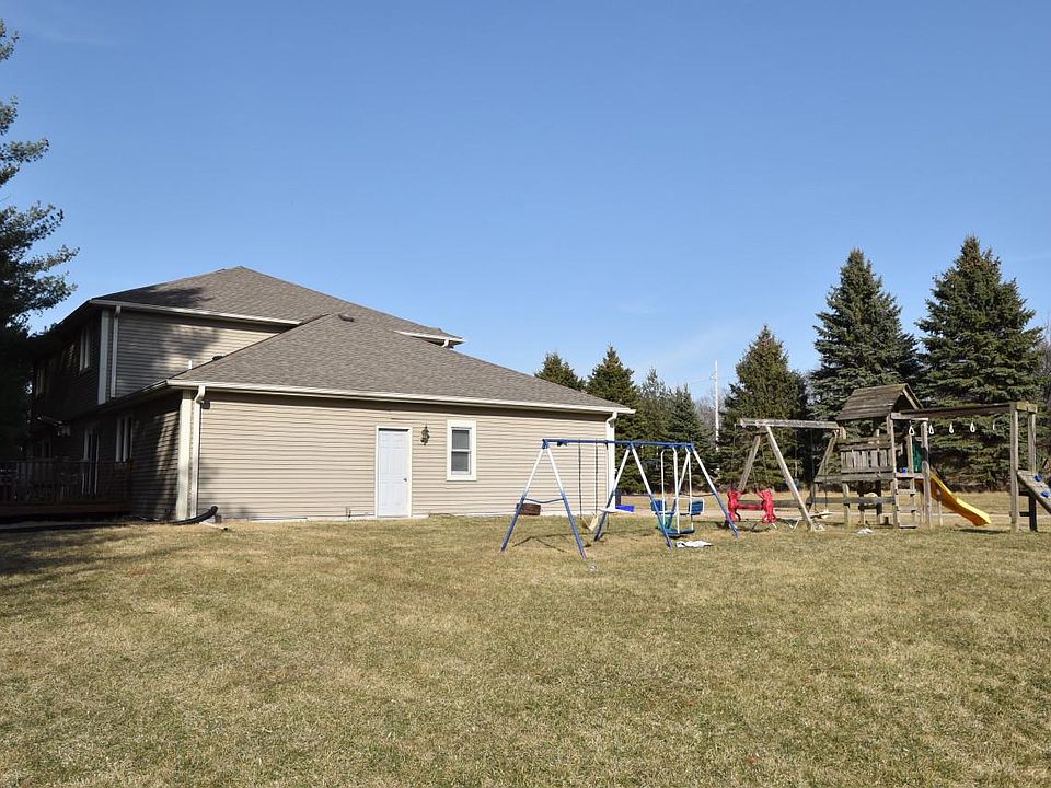 403 Trail Of Pines Ln Burlington, WI Zillow