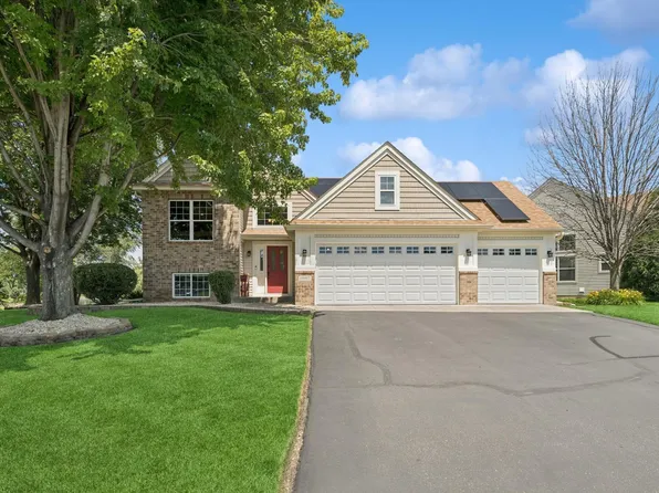 10917 Nassau Cir NE, Blaine, MN 55449