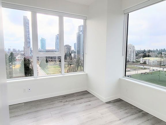 4th image of 10626 City Pkwy #1005