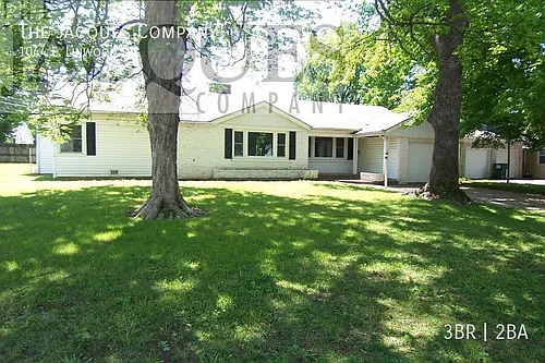 1044 E Linwood Dr Photo 1