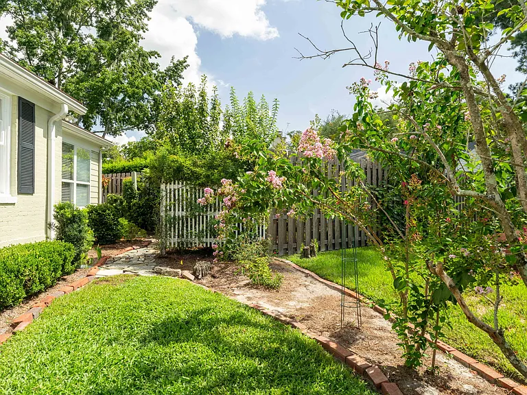 1326 Pinetree Rd — Photo 65