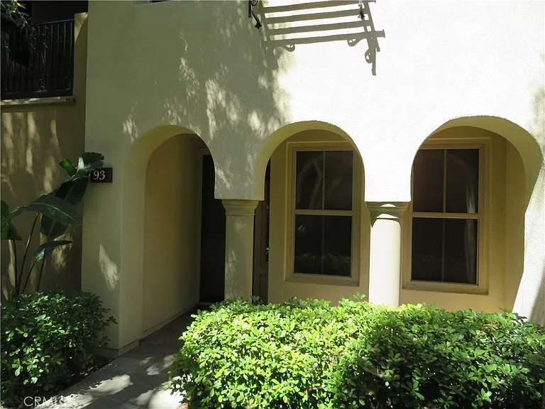 93 Winding Way — Photo 2