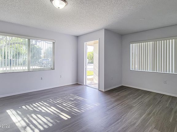 3rd image of 1355 Westover St #102