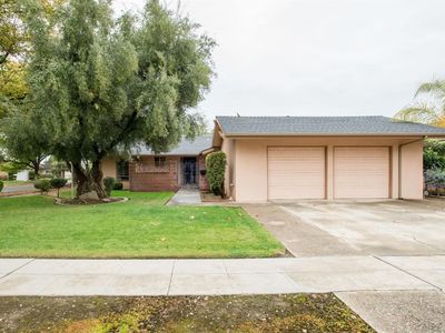 1644 W Holland Ave, Fresno, CA, 93705