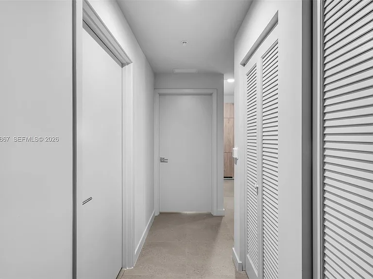11 NE 6th St #2207 — Photo 2