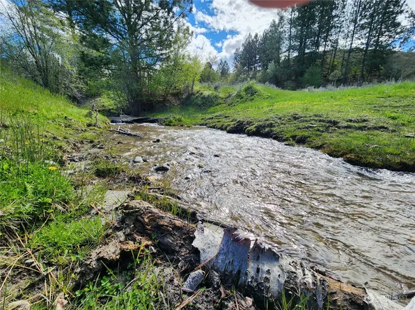 120 Siwash Creek Road, Tonasket, WA 98855