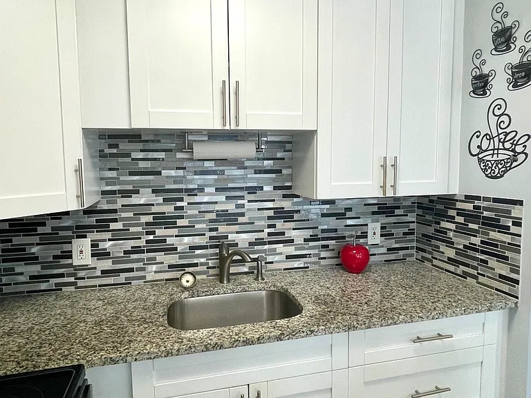 107 Kent St #107-G — Photo 8