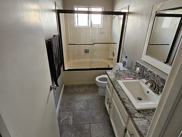 7800 Auburn Blvd — Photo 5