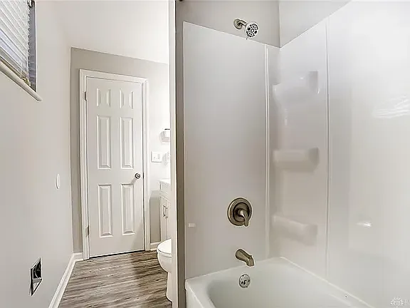 5543 Barnard Dr — Photo 35