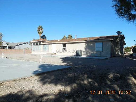 4th image of 8351 Lori Marie Cir
