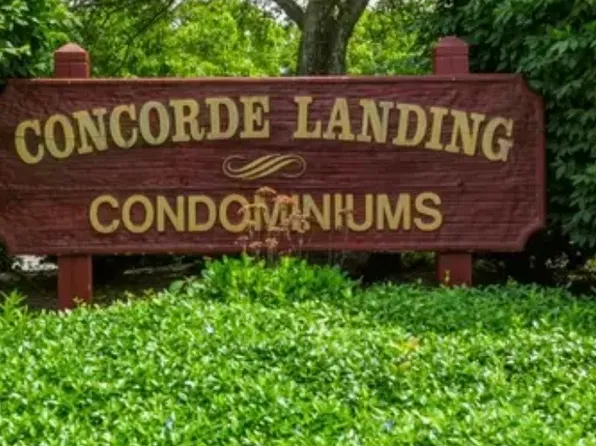 5 Concorde Way #B5, Windsor Locks, CT 06096