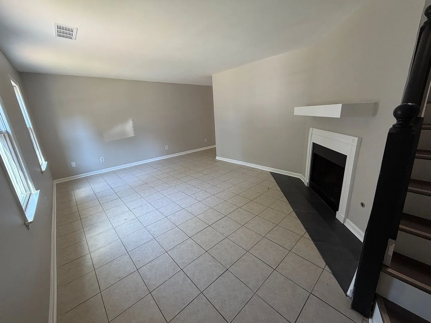 Spacious 3 Bed 2.5 Bath Townhome in Marietta! — Photo 3