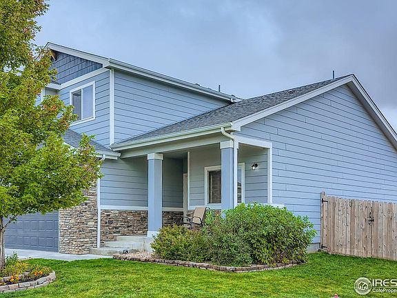 3rd image of 805 Pioneer Dr