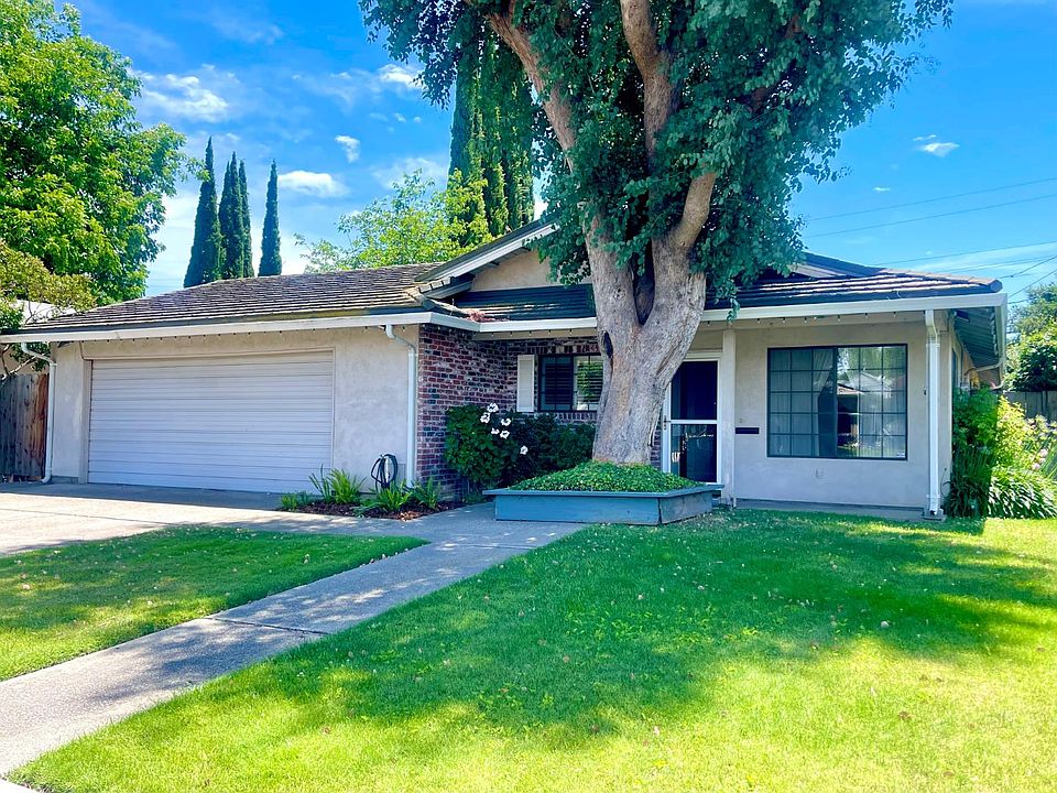 1st image of 2052 Del Rio Dr