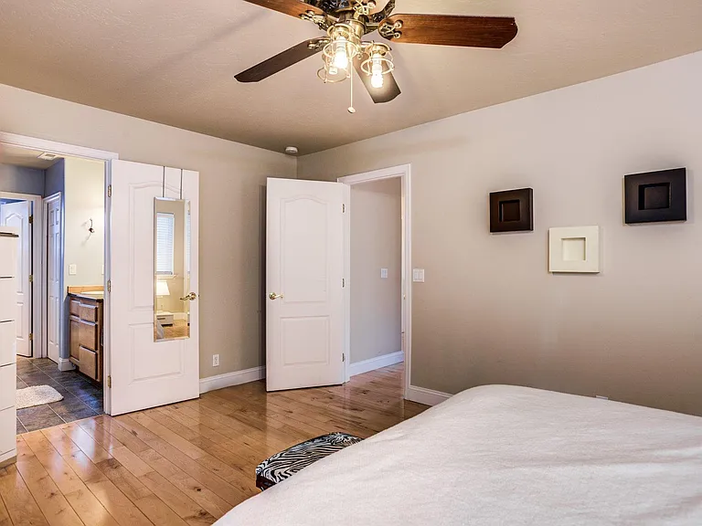 953 N Armstrong Dr — Photo 23