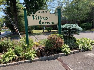 23 Village Grn, Port Chester, NY