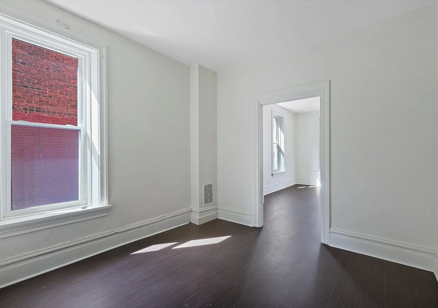 Coming Soon! Beautiful 5 Bedroom, 1.5 Bath Home in Allison Hill, Harrisburg, Pa! — Photo 4