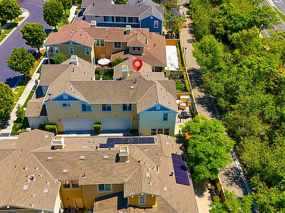 4th image of 3261 Larkspur St