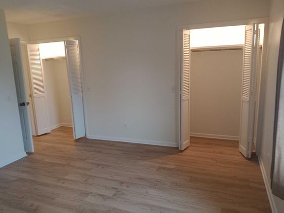5th image of 515 N Whitley St #5