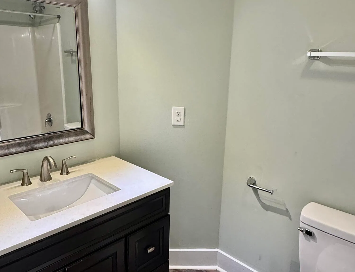 3 bed, 2.0 bath, 1352 sqft, $1,500 — Photo 2