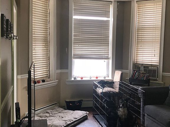 4th image of 3629 S Archer Ave