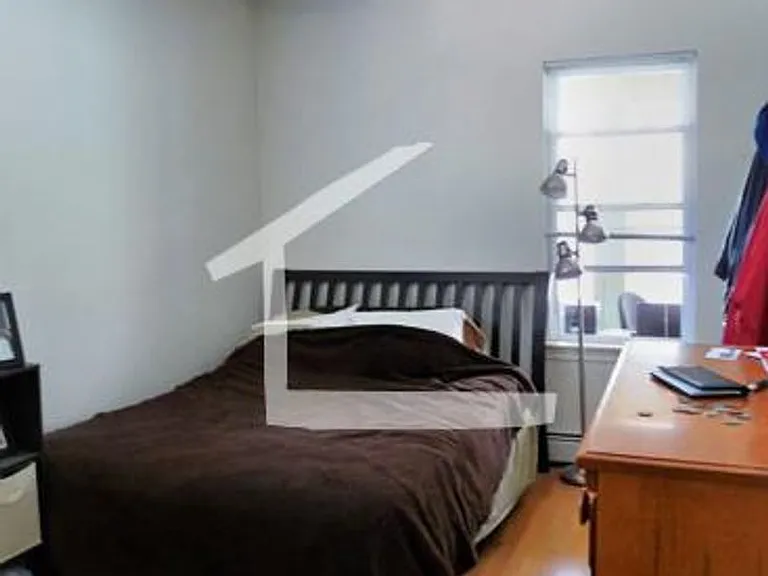 27 Raymond St #2 — Photo 8