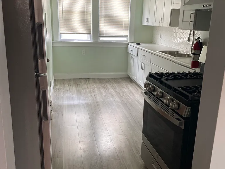 17428 Winslow Rd #2 — Photo 12