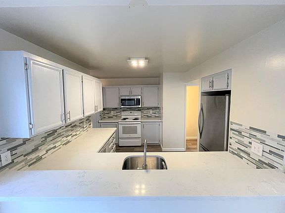2nd image of 875 Brookline Dr APT D