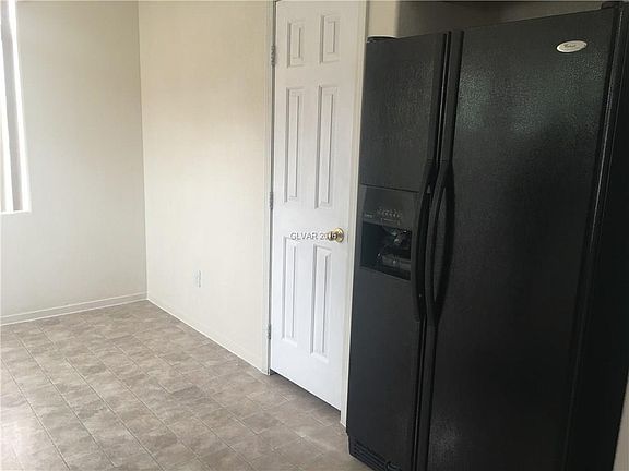 4th image of 4214 W El Campo Grande Ave #0