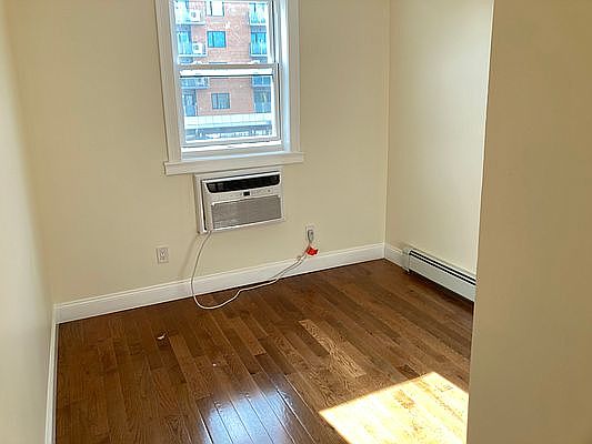 5th image of 62-79 Woodhaven Blvd #3
