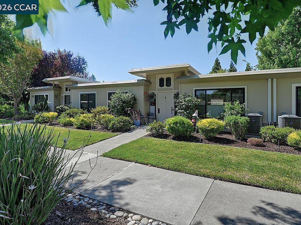 1st image of 1124 Oakmont Dr APT 2