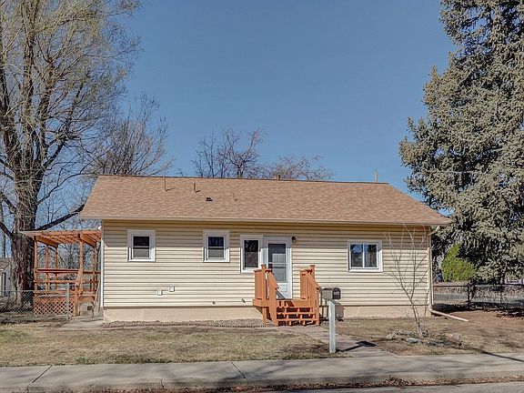 2nd image of 655 Albany Ave