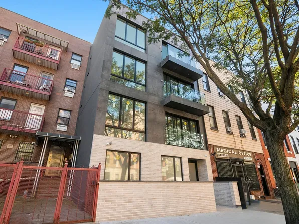 212 Montrose Avenue image 7 of 7