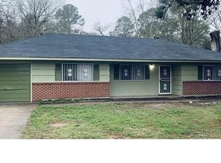 5473 Queen Mary Ln, Jackson, MS 39209