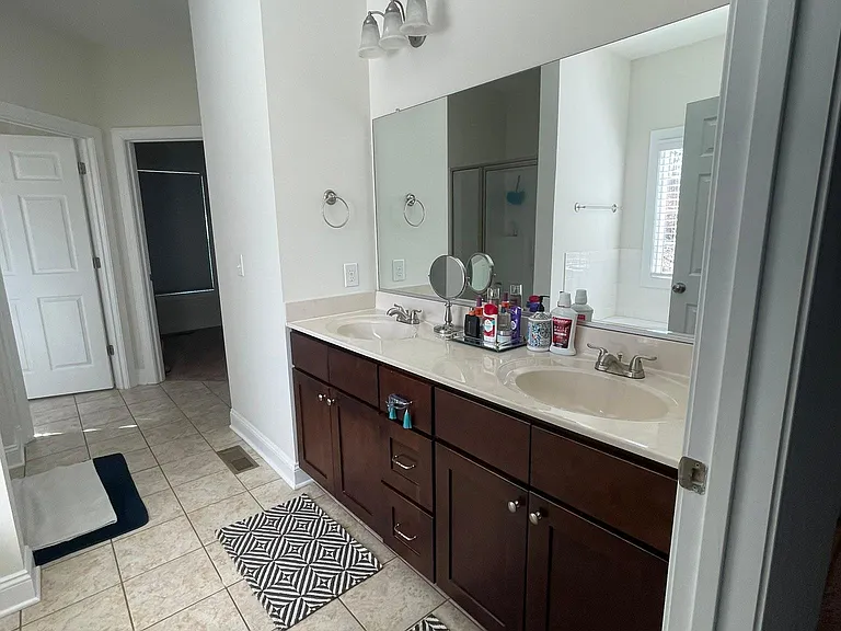 550 W Locket Creek Blvd — Photo 10