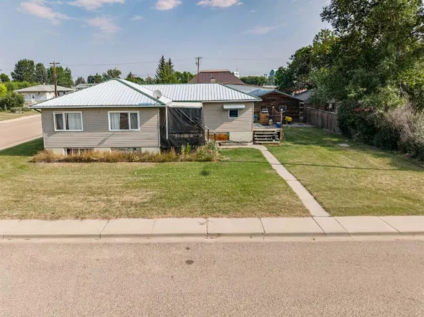 209 S 3rd Ave, Warner, AB T0K 2L0