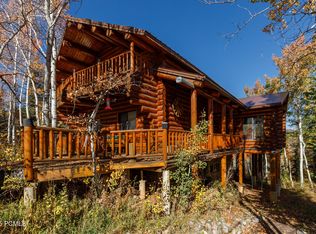 10964 E Chukar Point Dr, Huntsville, UT 84317