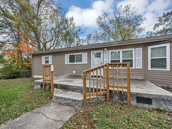 4th image of 4716 Beverly Kay Dr