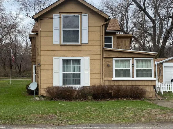 26619 Edison Rd, South Bend, IN 46628