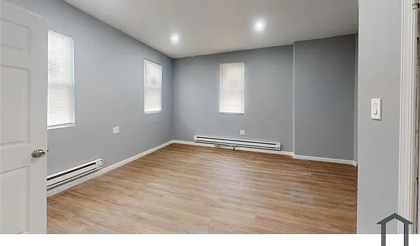 4286 Paul St #2R — Photo 3