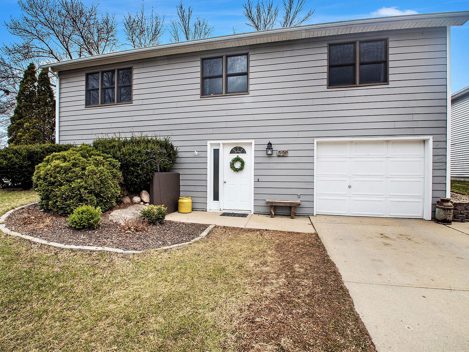 221 Thunder Pass, Brookings, SD 57006 Zillow