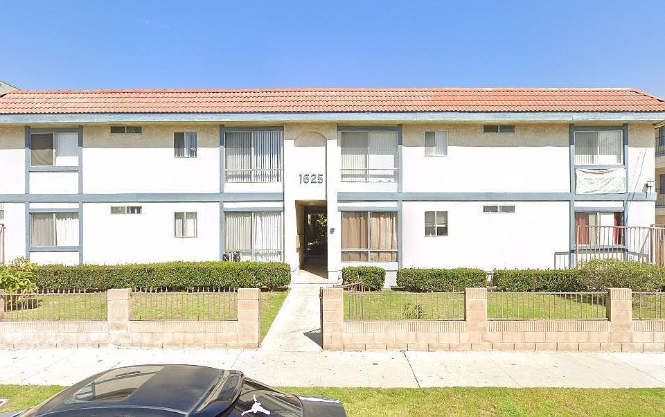 1st image of 1625 W 219th St #2t0mhcyrn