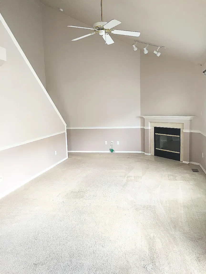 2 bed, 1300 sqft, $1,499 — Photo 2