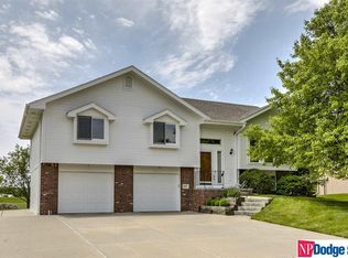 1815 Ashwood Ave, Papillion, NE 68133
