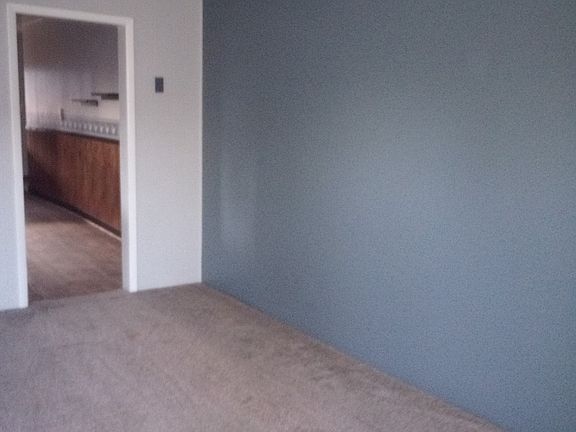 3rd image of 125 N Yamhill St