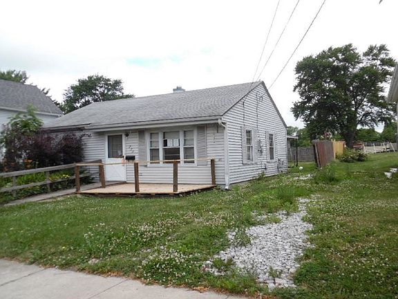 2nd image of 233 E Vine St