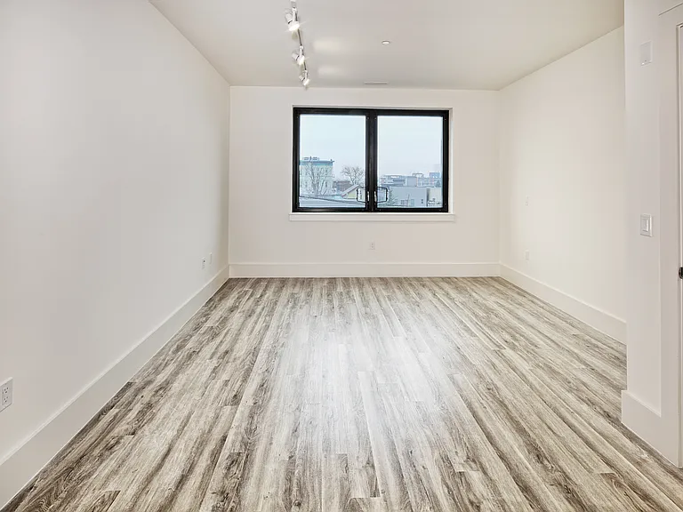 391 Palisade Ave #404 — Photo 7