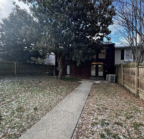 1236 Cherokee Rd #4B — Photo 2